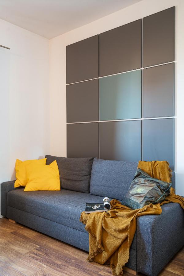 Solny Square Aparthotel Wroclaw Ngoại thất bức ảnh