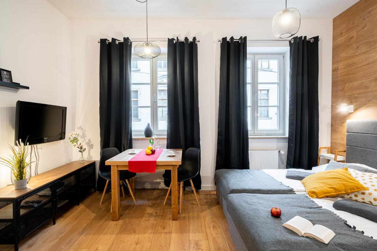 Solny Square Aparthotel Wroclaw Ngoại thất bức ảnh