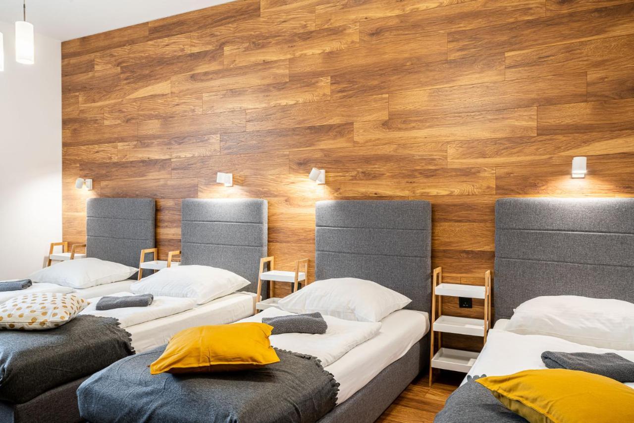 Solny Square Aparthotel Wroclaw Ngoại thất bức ảnh